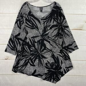 Ciara Sun Woo Top Womens 2X Black Floral Stretch Asymmetrical Hem Artsy Travel